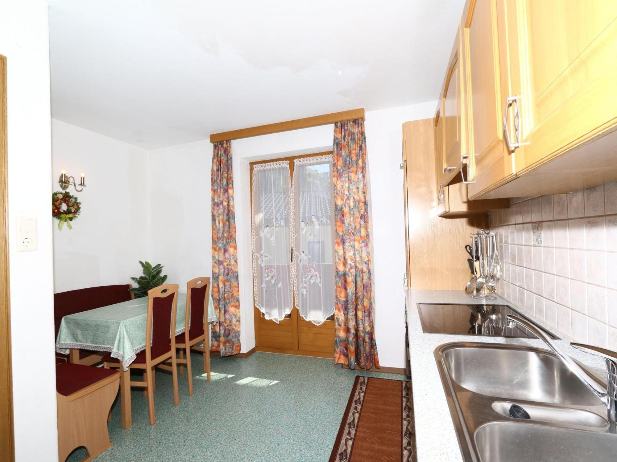 Apartment In Mayrhofen With A Balcony Zewnętrze zdjęcie