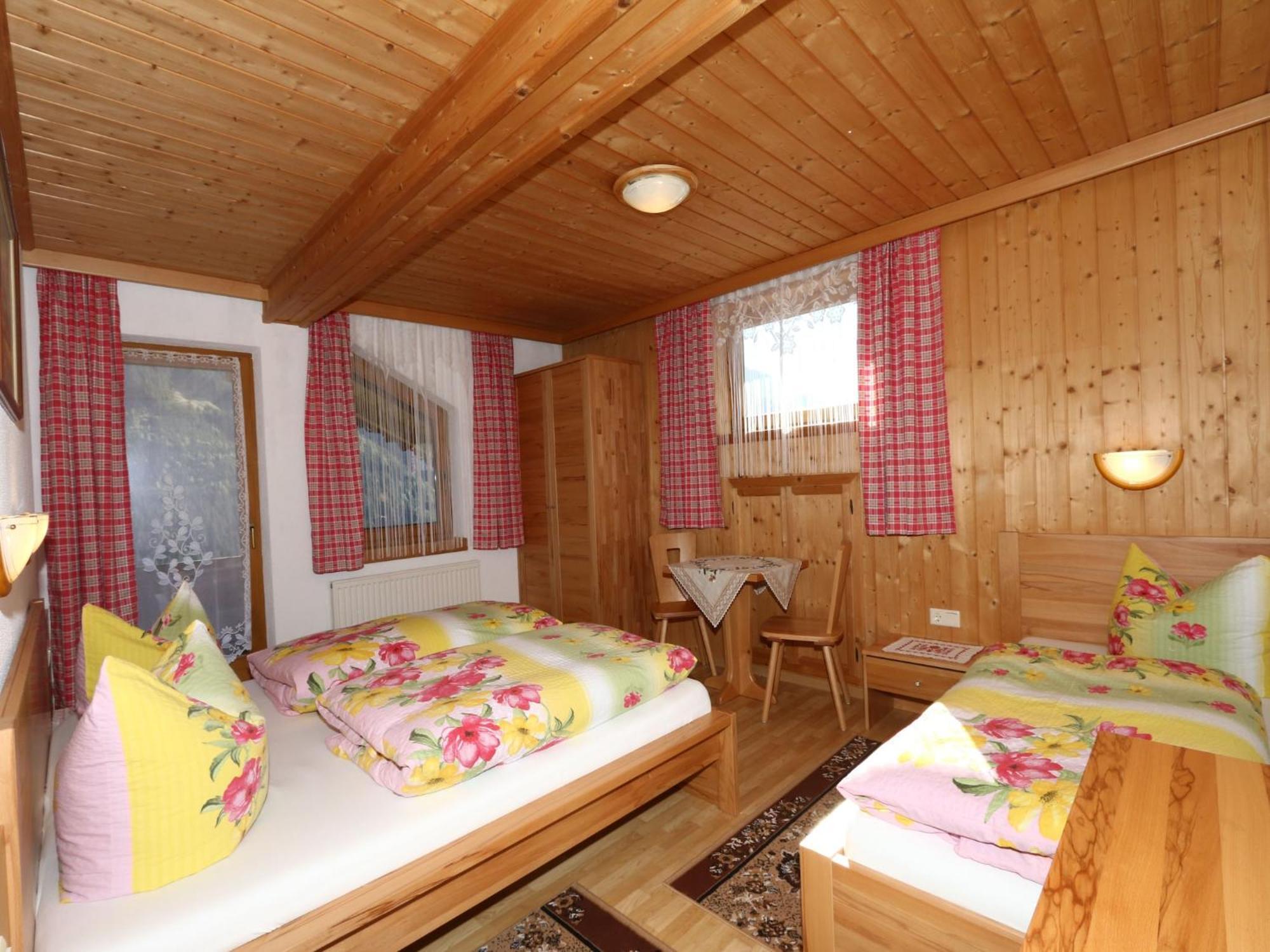 Apartment In Mayrhofen With A Balcony Zewnętrze zdjęcie
