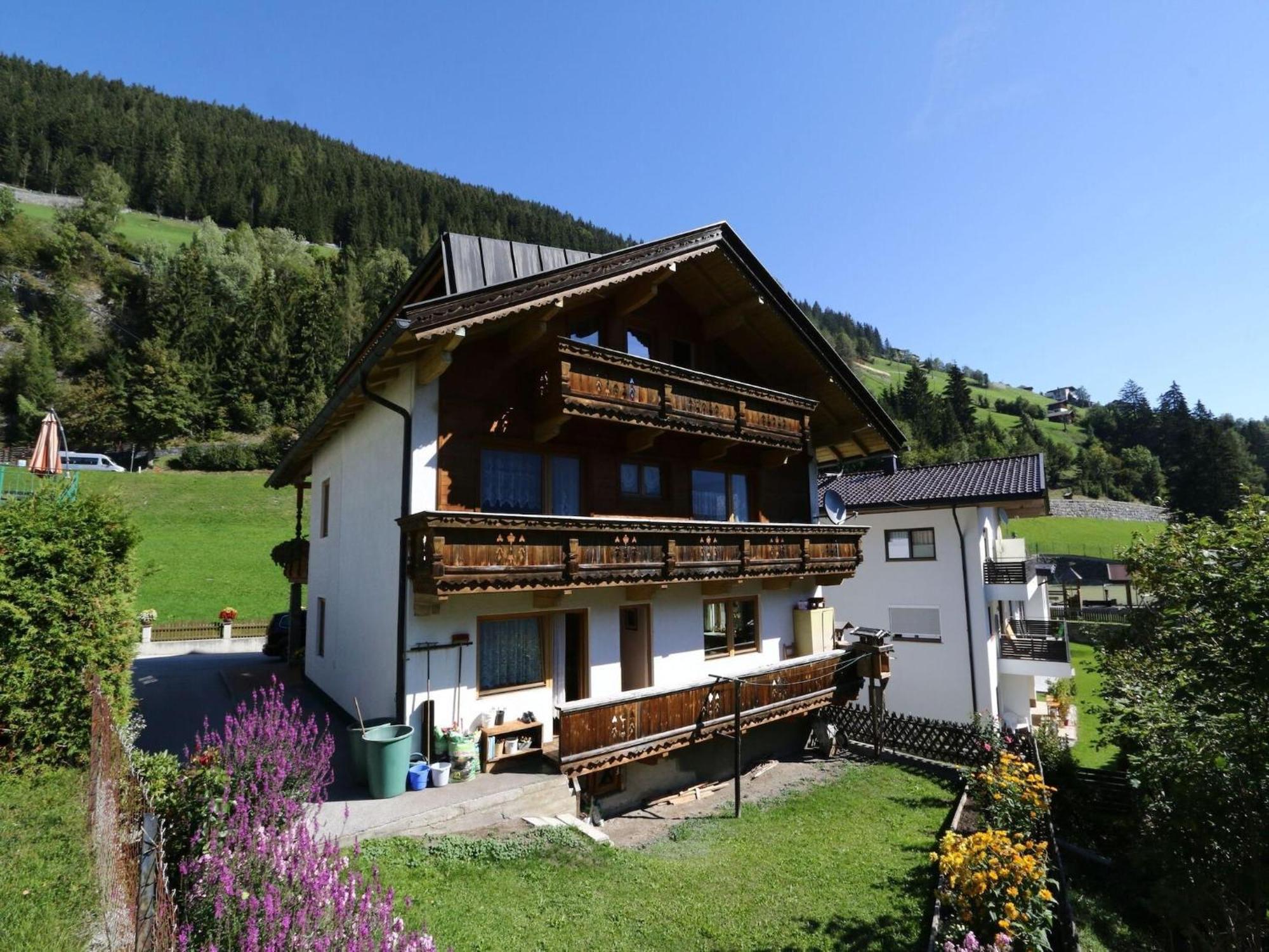 Apartment In Mayrhofen With A Balcony Zewnętrze zdjęcie