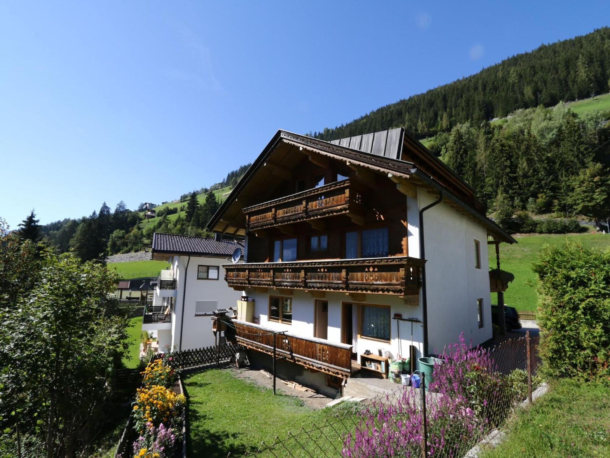 Apartment In Mayrhofen With A Balcony Zewnętrze zdjęcie