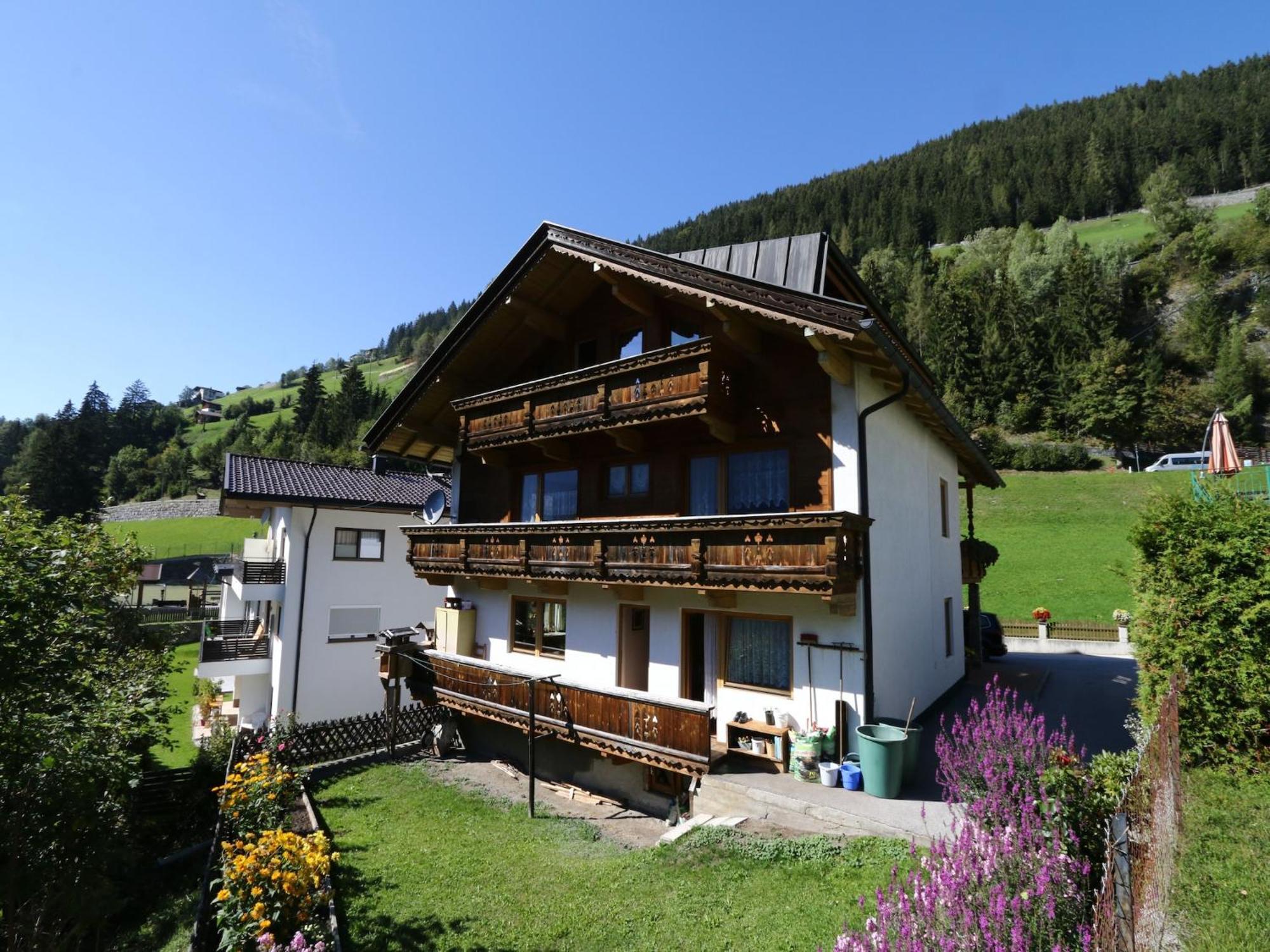 Apartment In Mayrhofen With A Balcony Zewnętrze zdjęcie